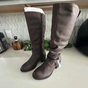 Knee-High Brown Leather Emms Boots With Side Zipper & Block Heel